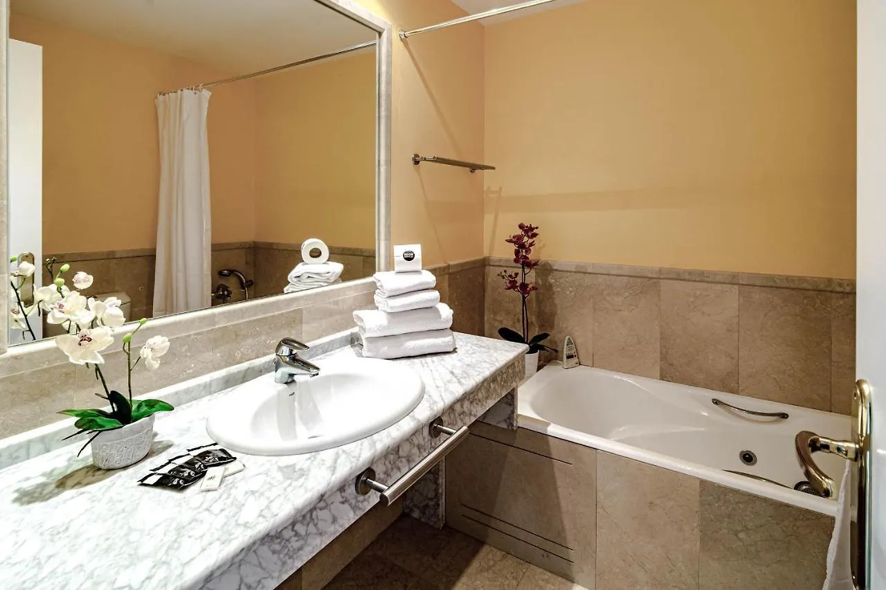 Casa Adelfas I By Roomservices マルベーリャ アパート